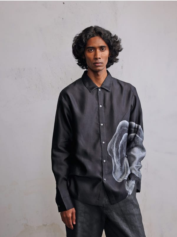 Countrymade India — Obscured face printed silk shirt