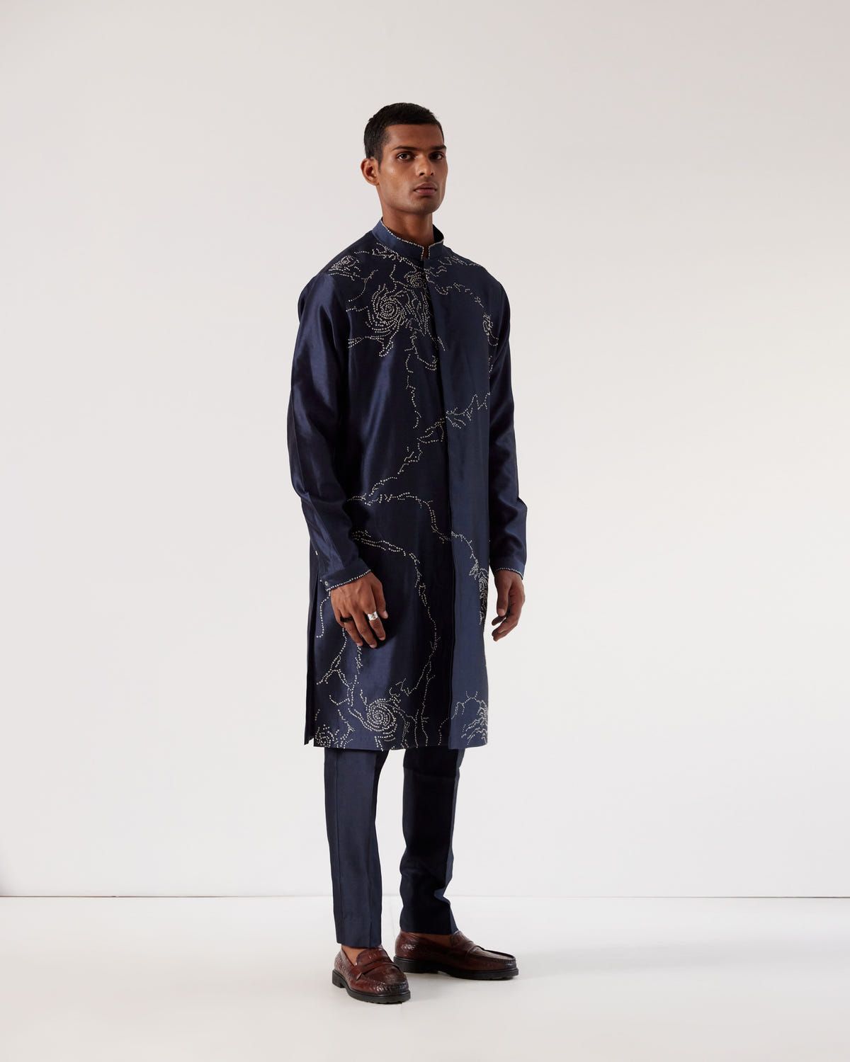 Black Hole Embroidery Kurta Set - image 2
