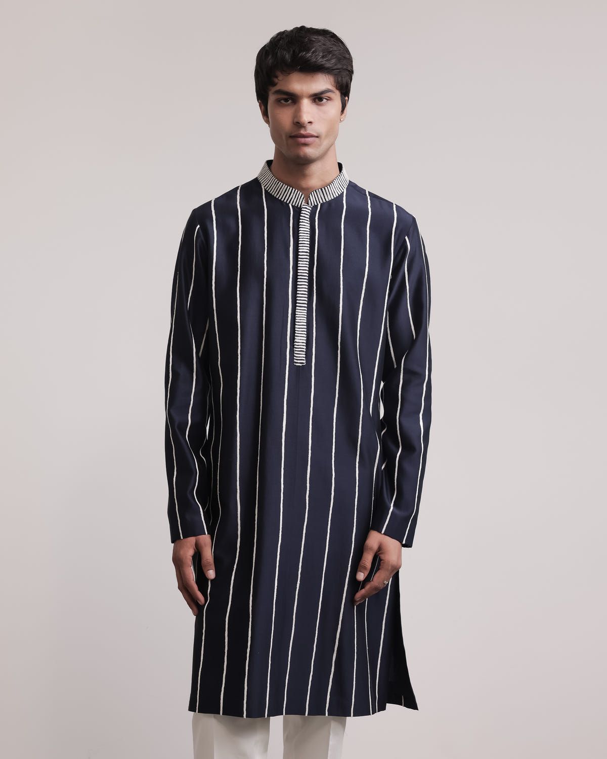 Frayed Stripes Kurta Set - image 3