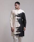 Frozen Motion Kurta Set view 3