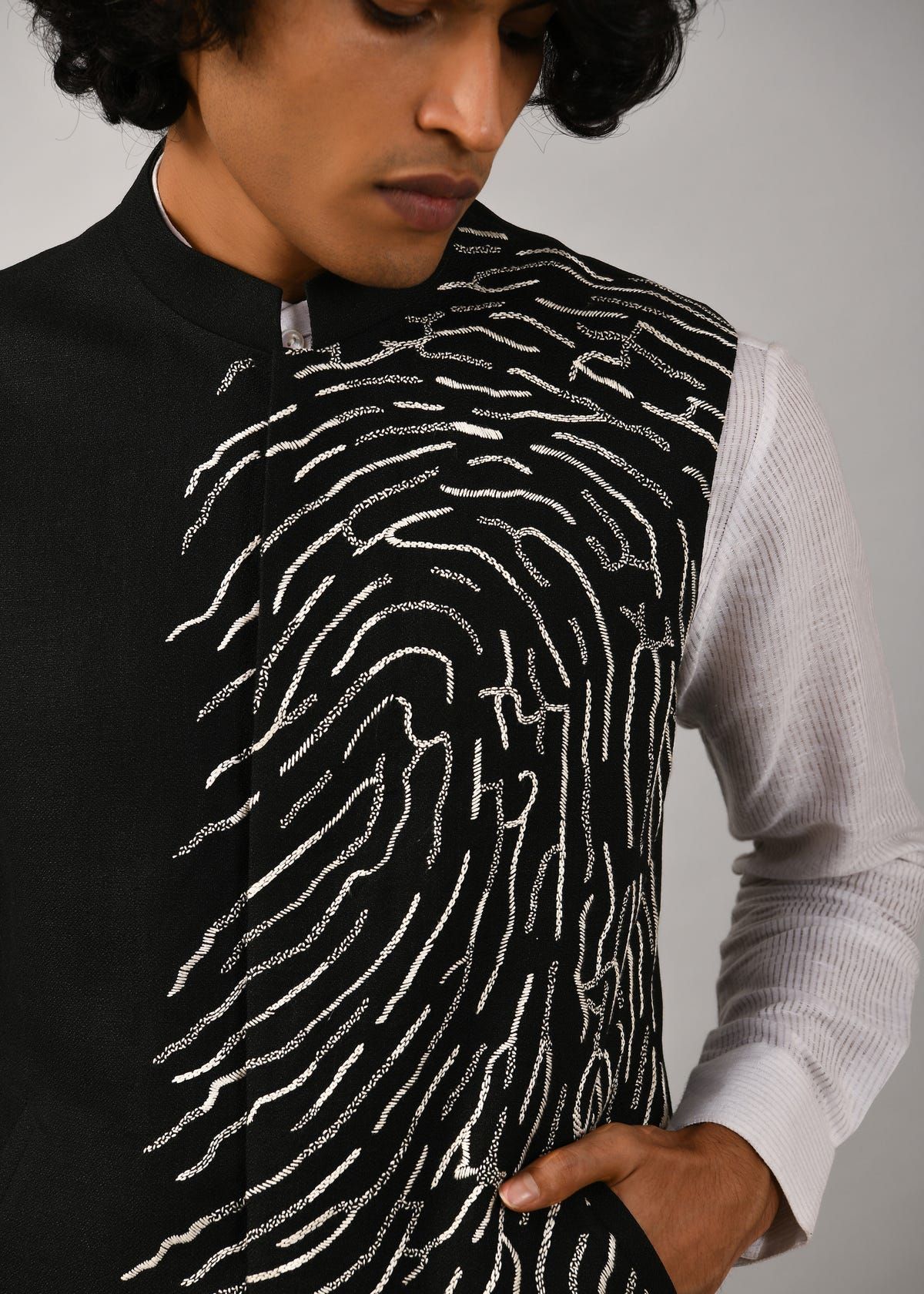 Terrain Embroidered Bundi - image 1