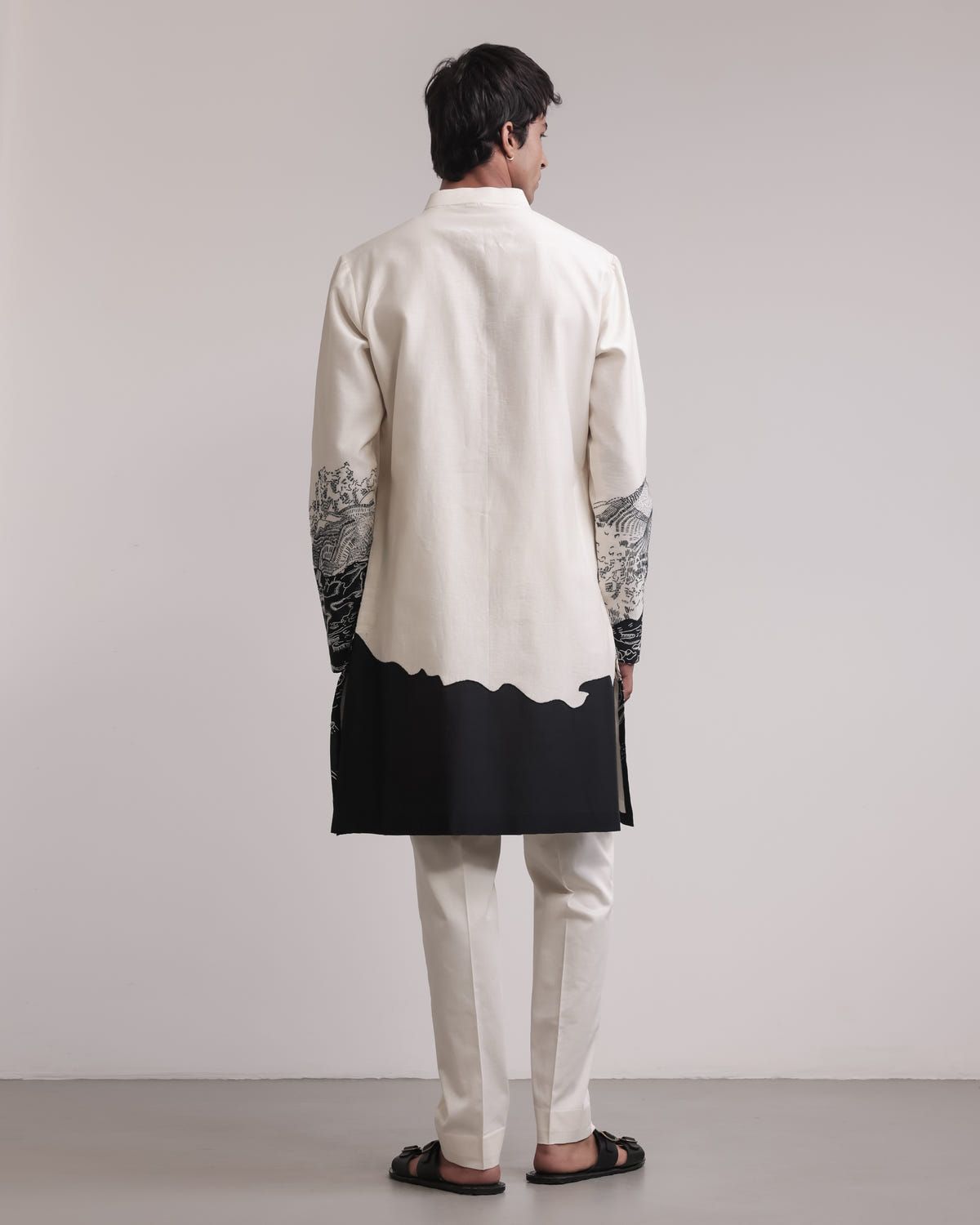 No Man’s Land Kurta Set - image 2