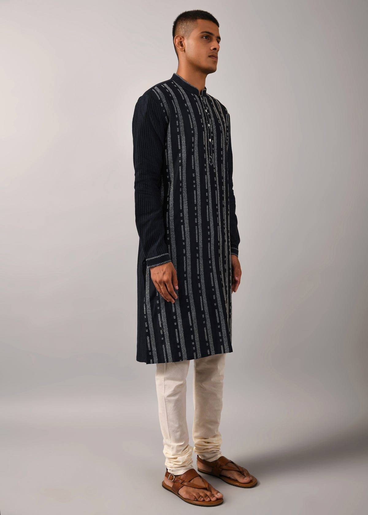 Contrail Hand Embroidered Kurta Set - image 3