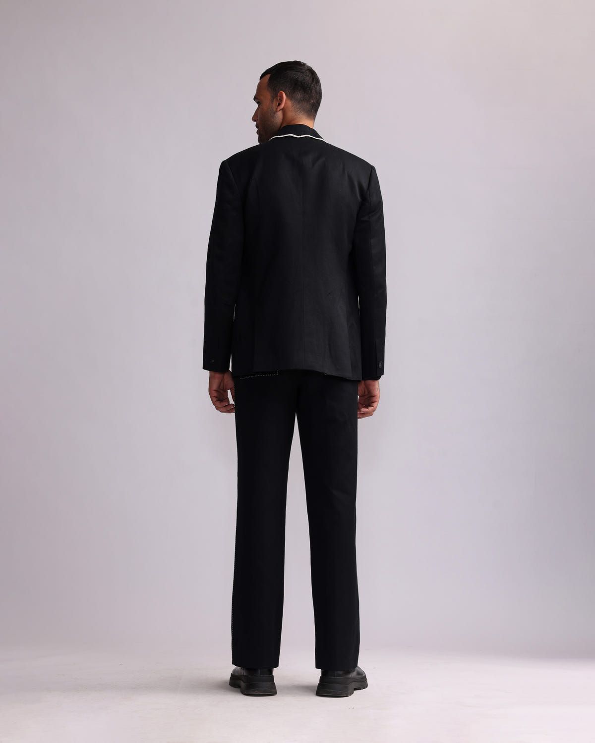 CONTOUR CROCHET EDGE BLAZER - image 2