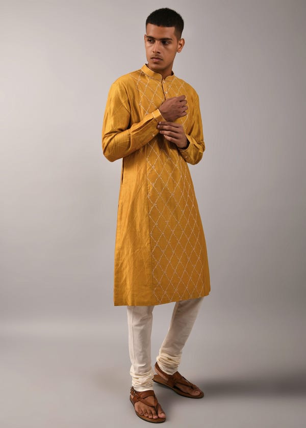 Countrymade India — Diamond Pattern Embroidered Kurta Set