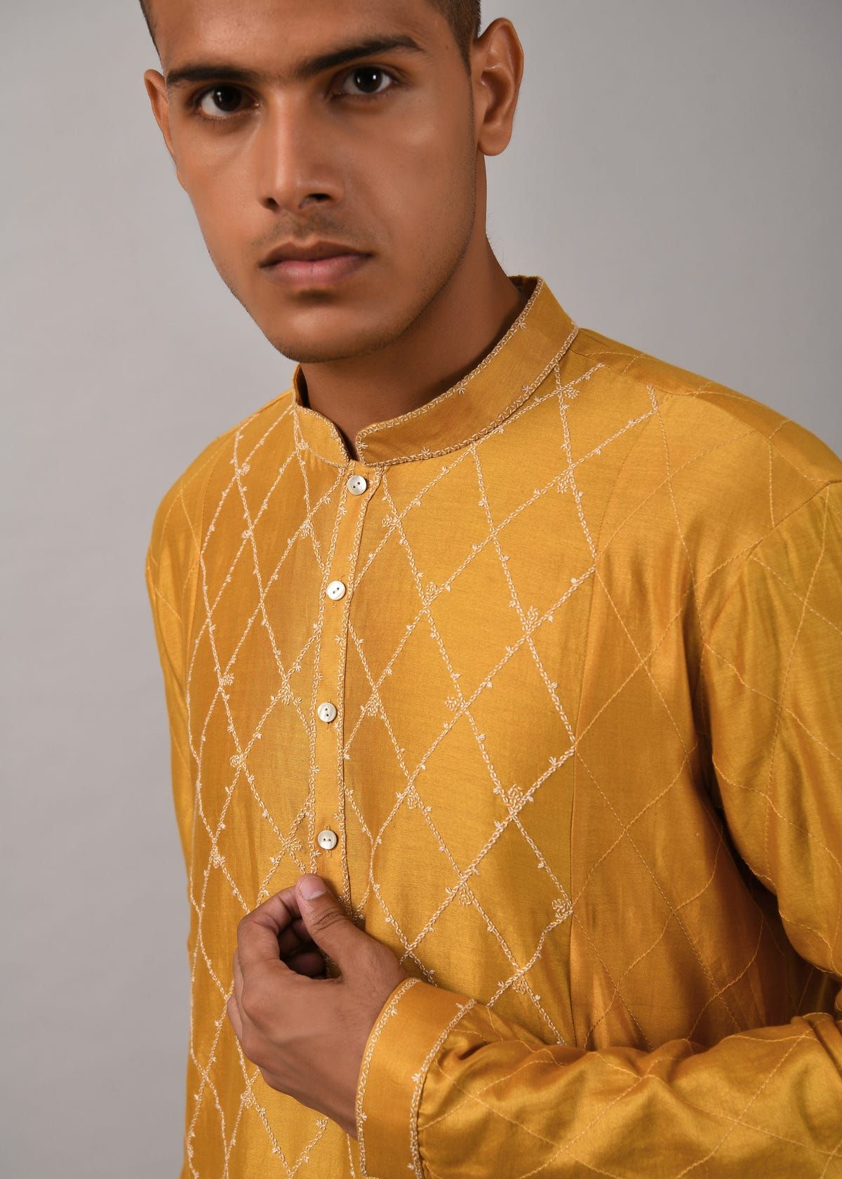 Diamond Pattern Embroidered Kurta Set - image 5