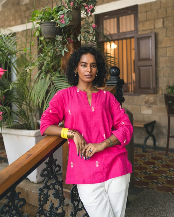 Darwaza — Taru Kurta