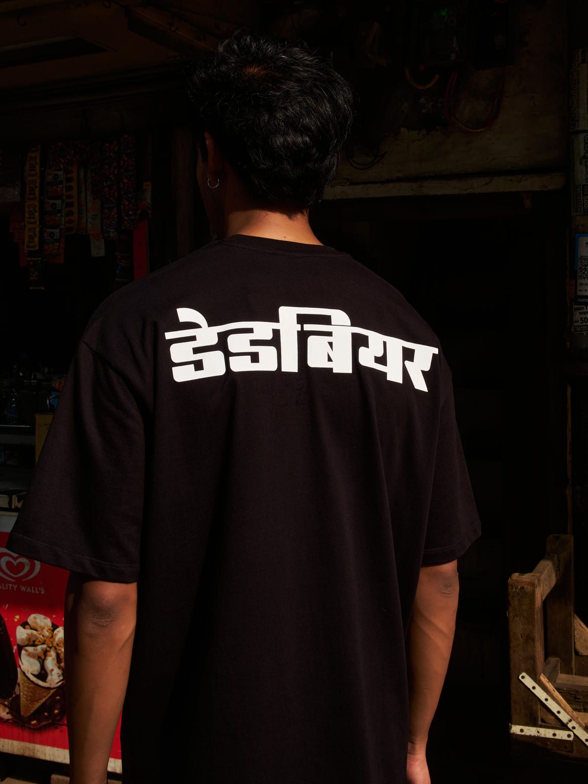 Gully Tee Black - image 4