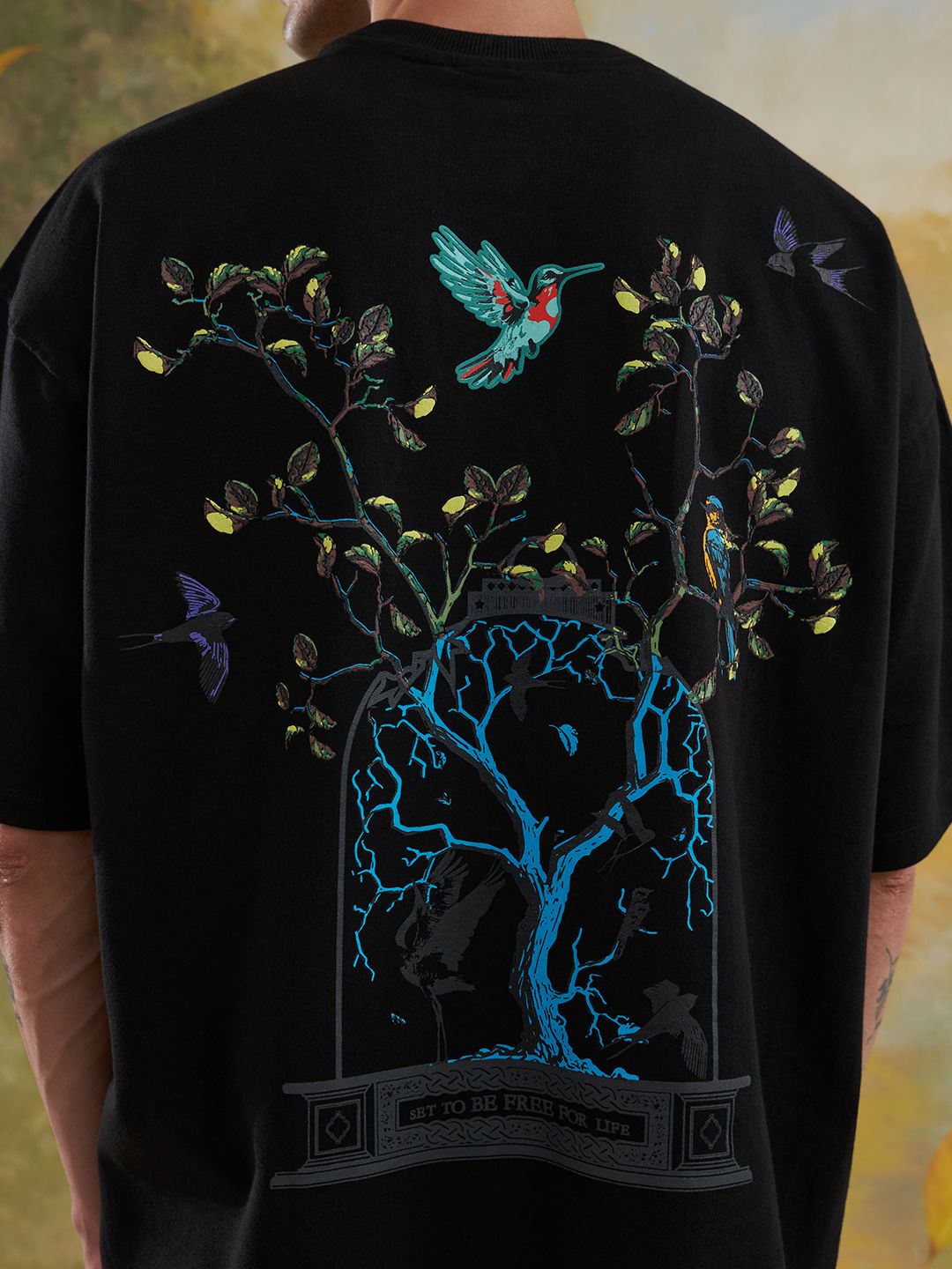 Set Free Tee Black - image 10