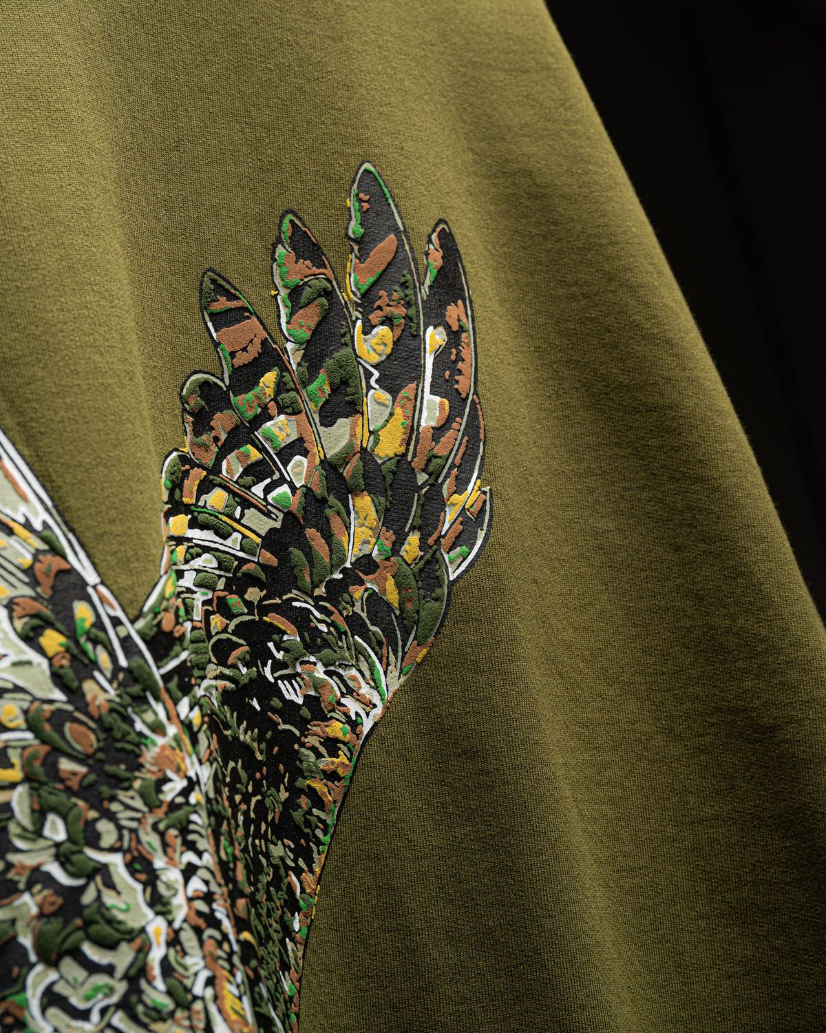 Messenger Tee Olive - image 9