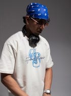 The Headphone Tee Cream White view 4