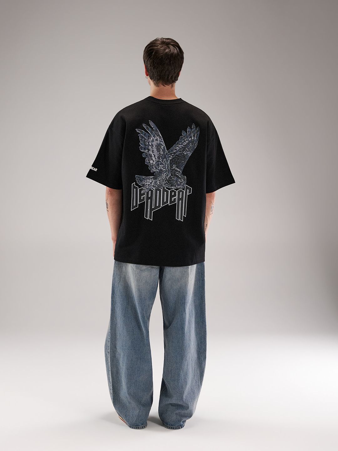 Messenger Tee Black - image 3
