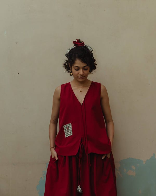 Deeta — Ruby Top