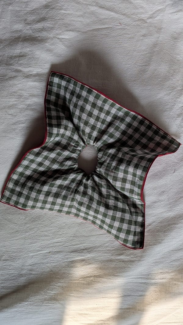 Deeta — Mio scrunchie