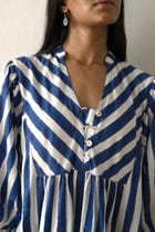 Nidar Tea dress view 2