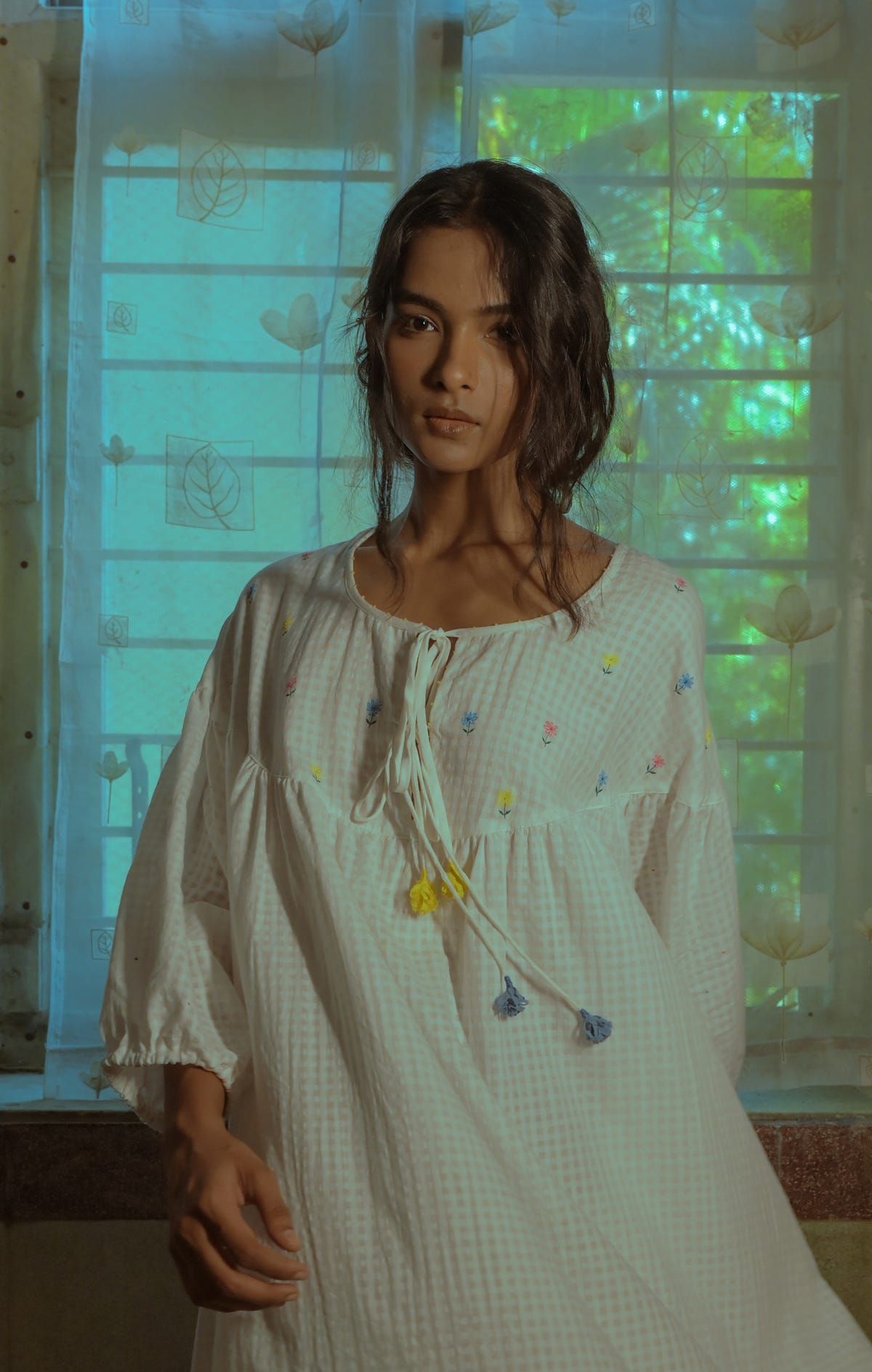 Flora oversized white dress - image 2