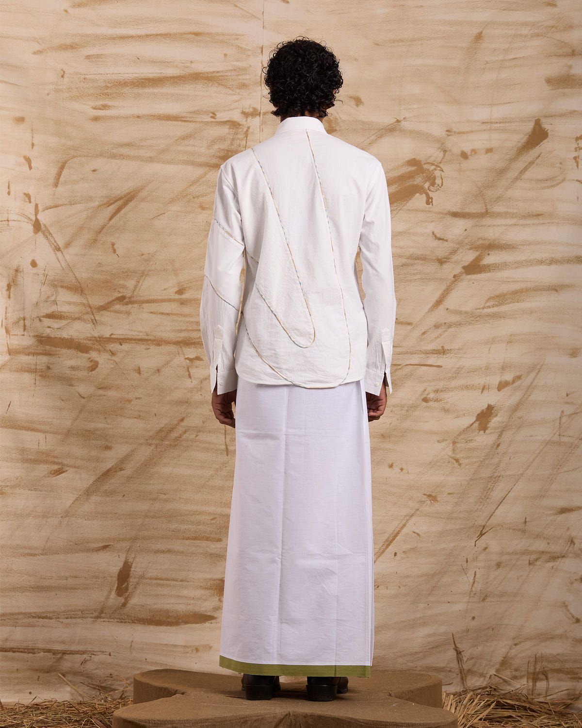 Veshti Embroidered - Green - image 4