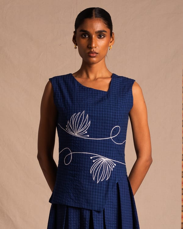 ERODE — Paavada Top