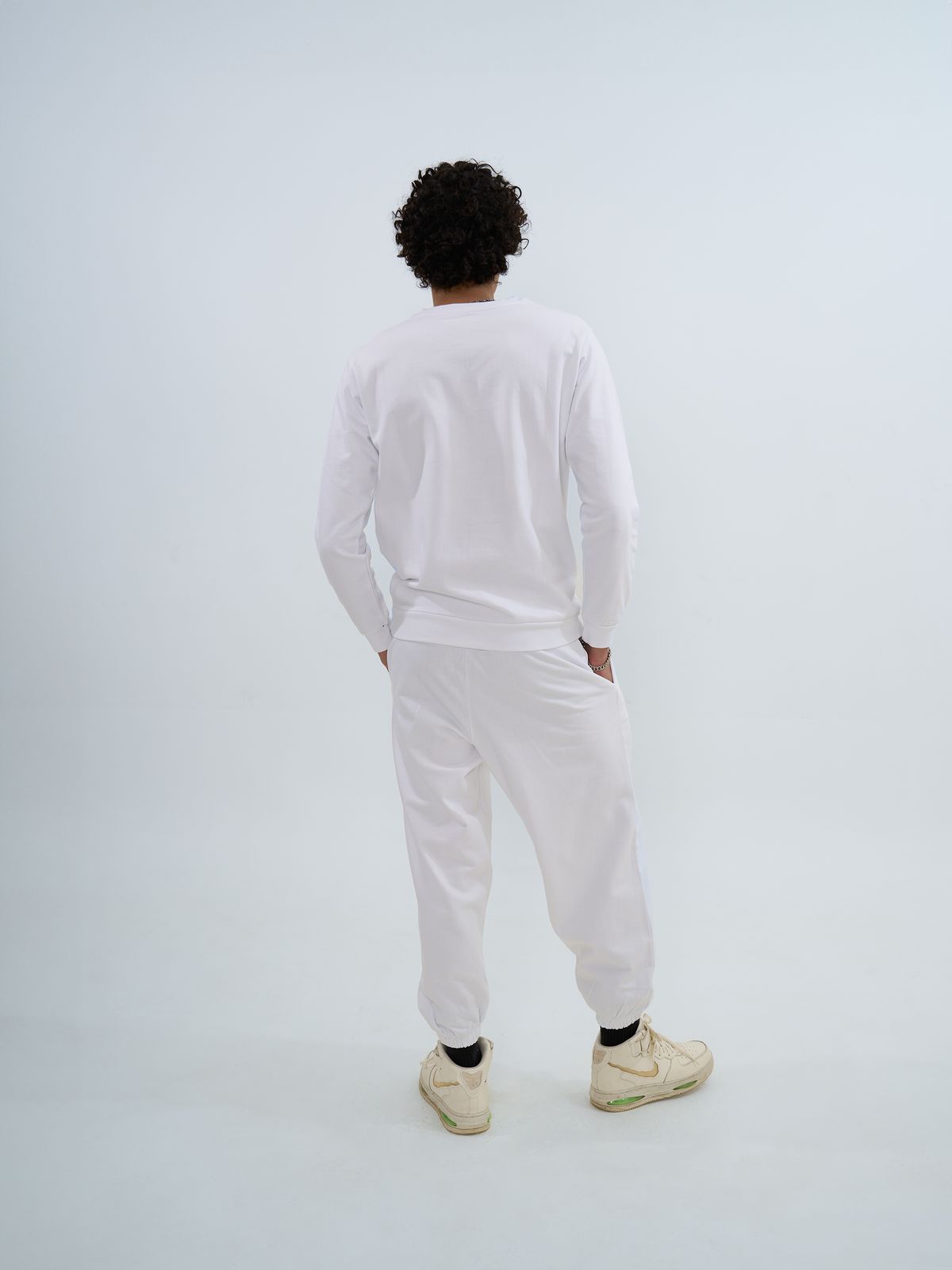 The Yashika • Sweatshirt - image 4