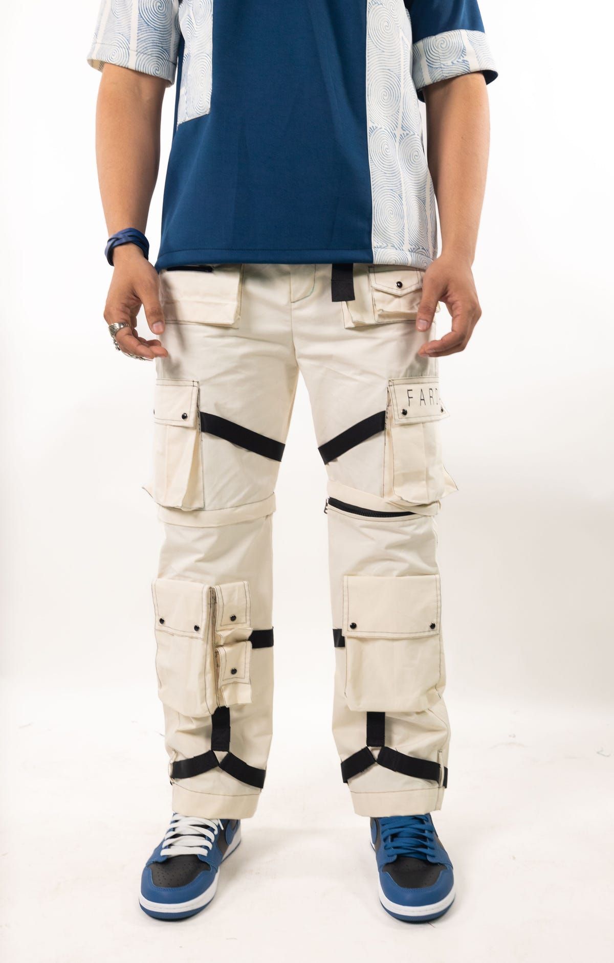 IVORY CARGOS - image 2