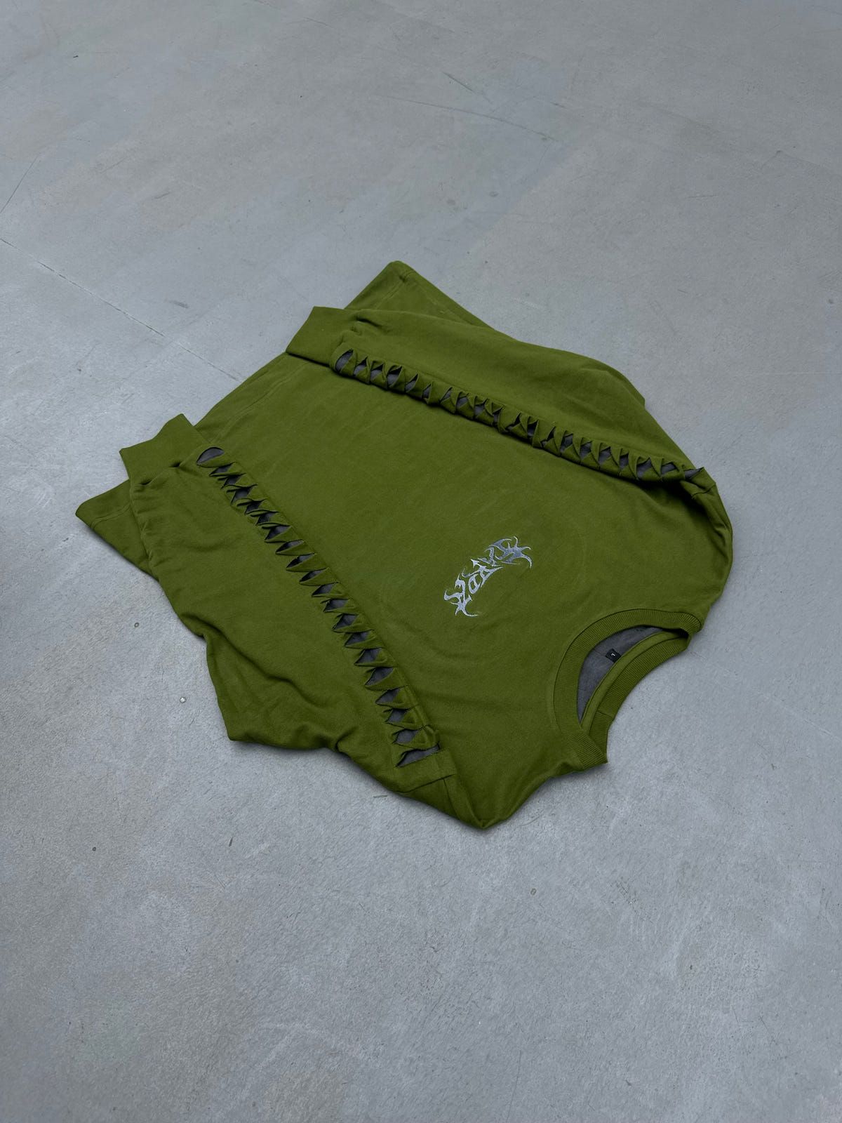 EXO SWEATSHIRT: OLIVE GREEN/GRAY - image 7