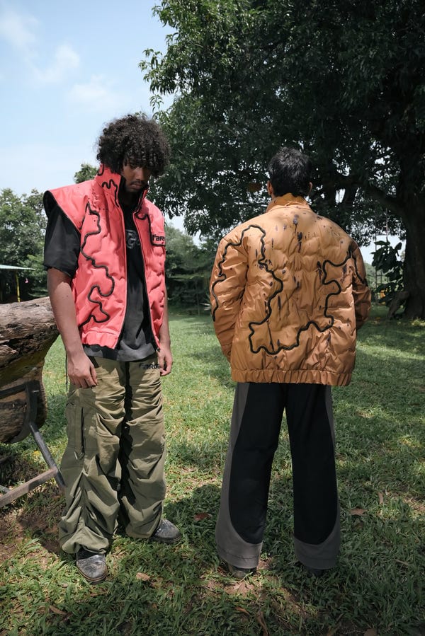 Farda — THERMOCHROMIC JACKET (BLACK PASTEL RED)