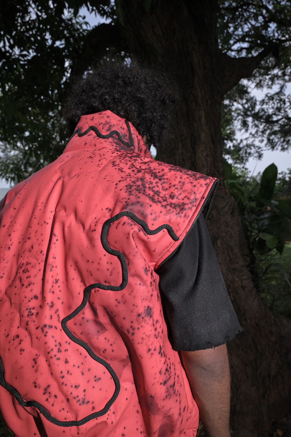 THERMOCHROMIC JACKET (BLACK PASTEL RED) - image 5