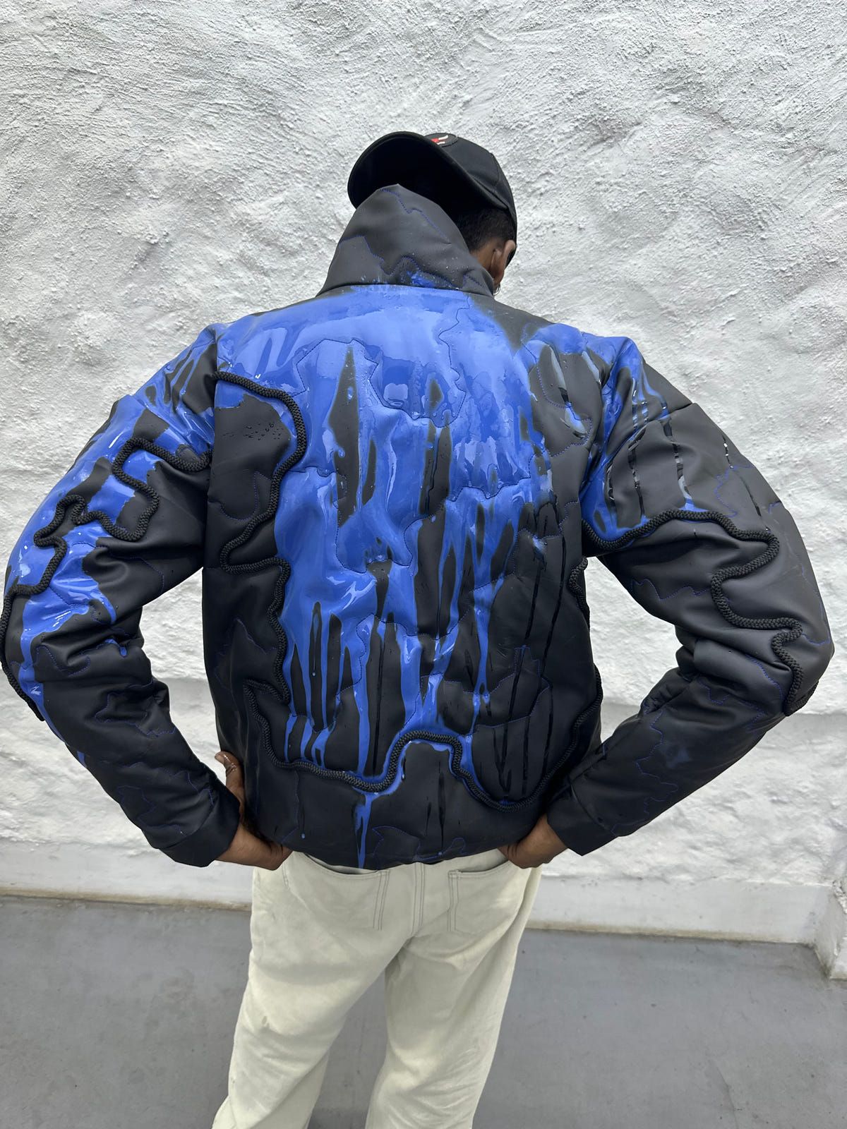 THERMOCHROMIC JACKET: BLUE BLACK - image 13