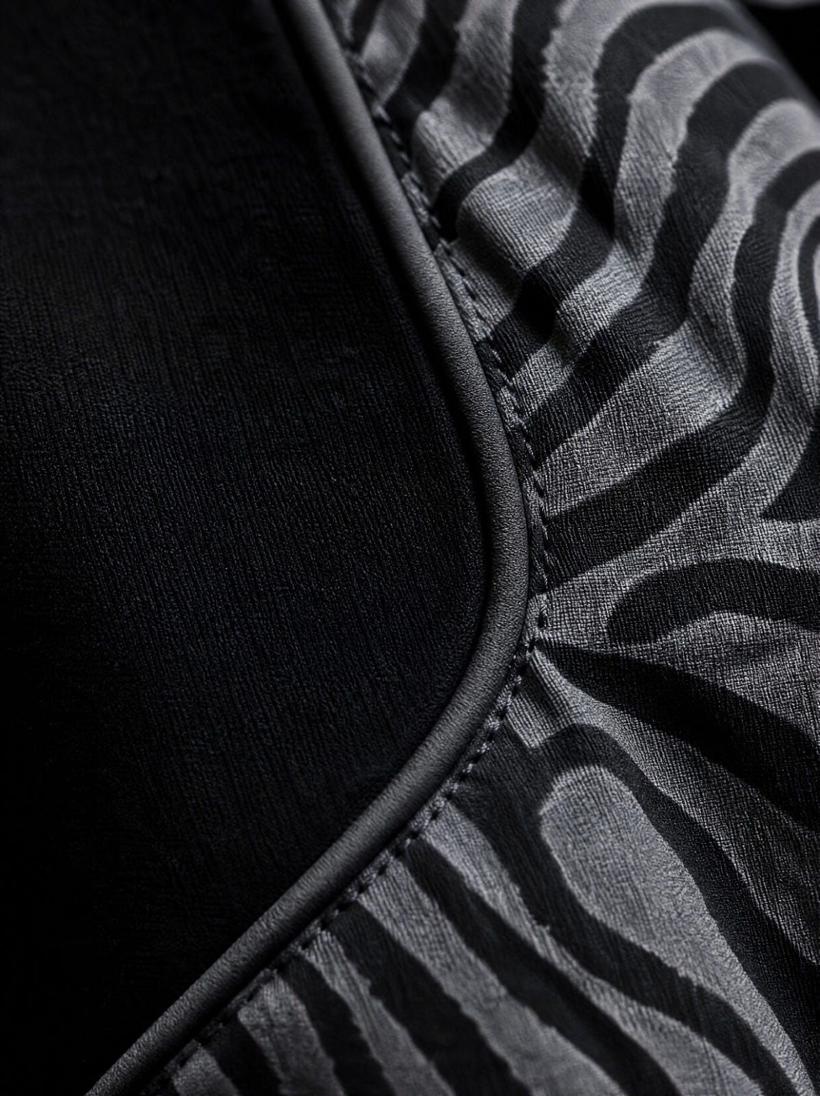 EZBRA TEE: PIECE OF NIGHT - image 4