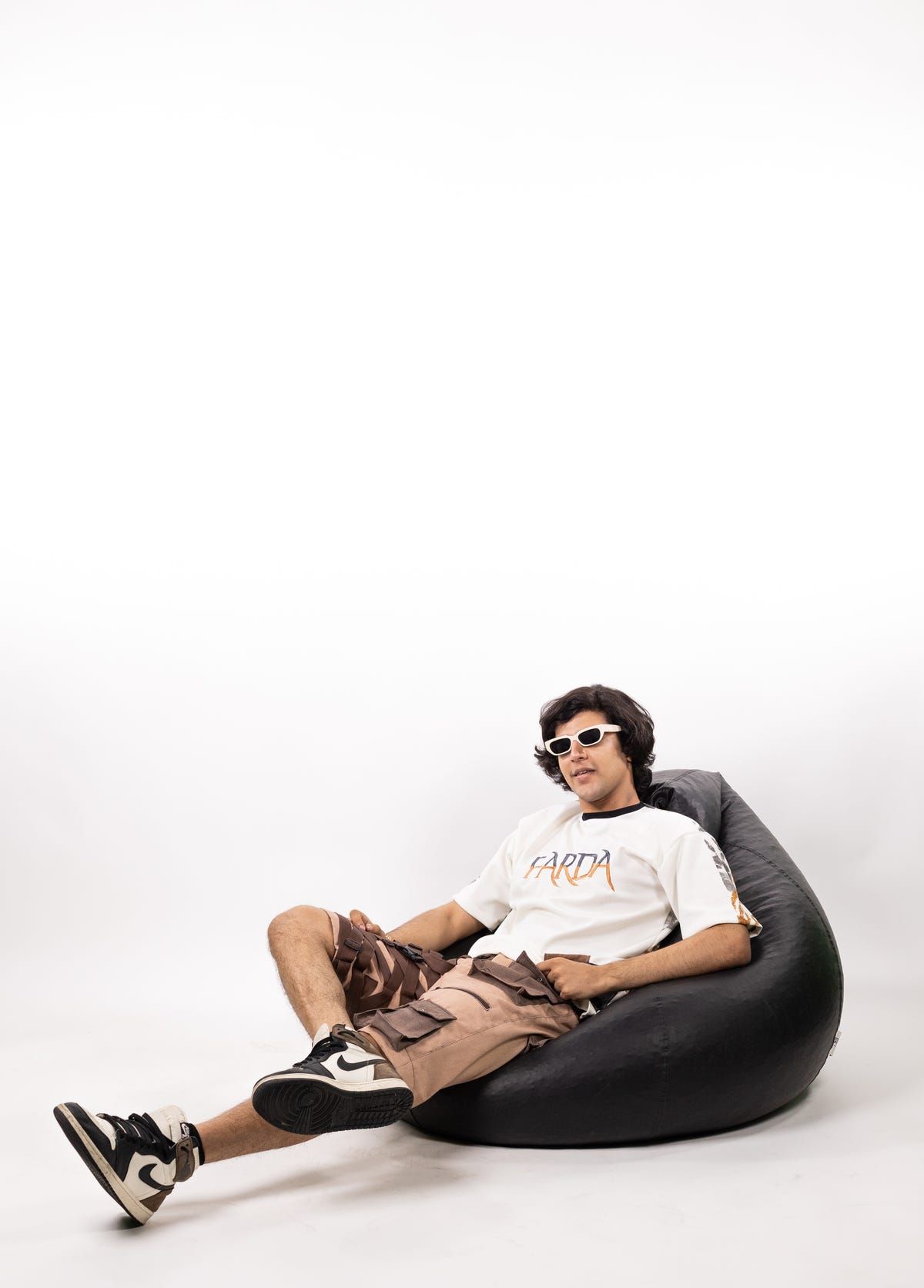 ODE TEE - image 10