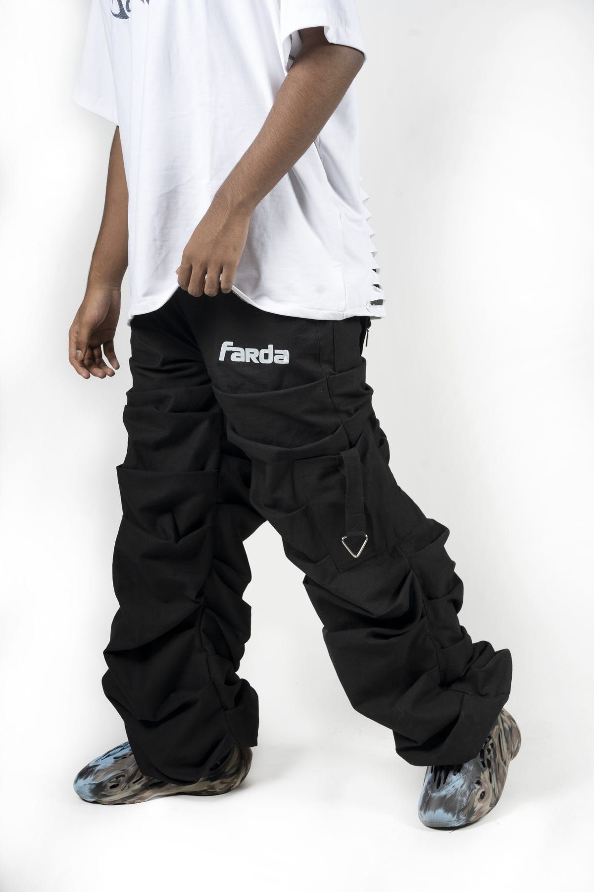 BRAGGY CARGOS: BLACK [UNISEX] - image 1