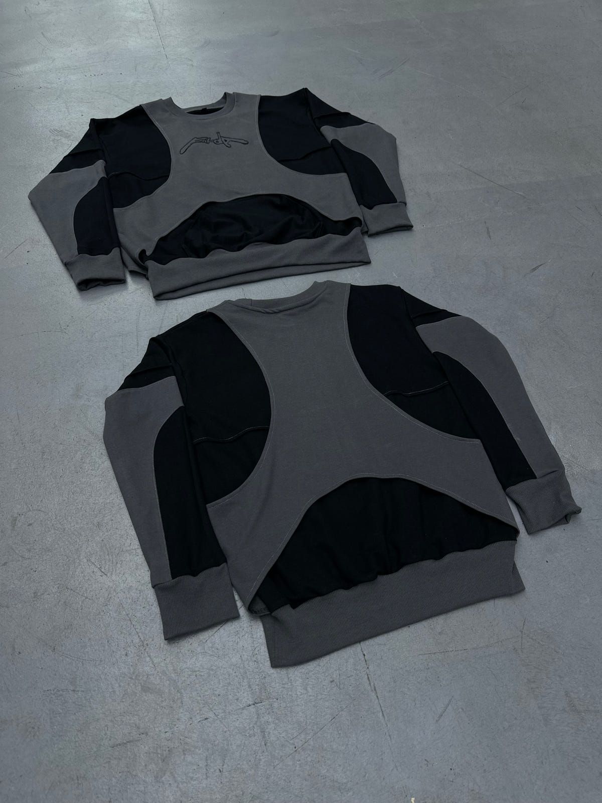 ZEKE SWEATSHIRT - image 4