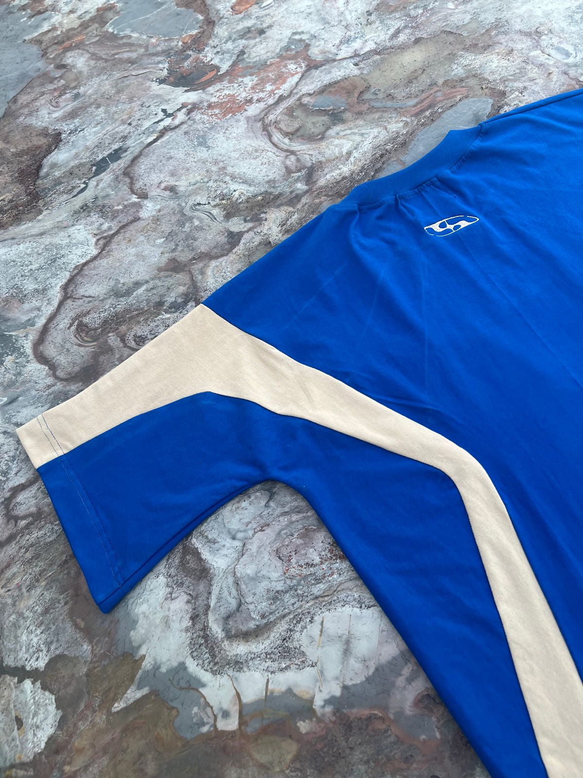 2.2 ACME TEE - image 5