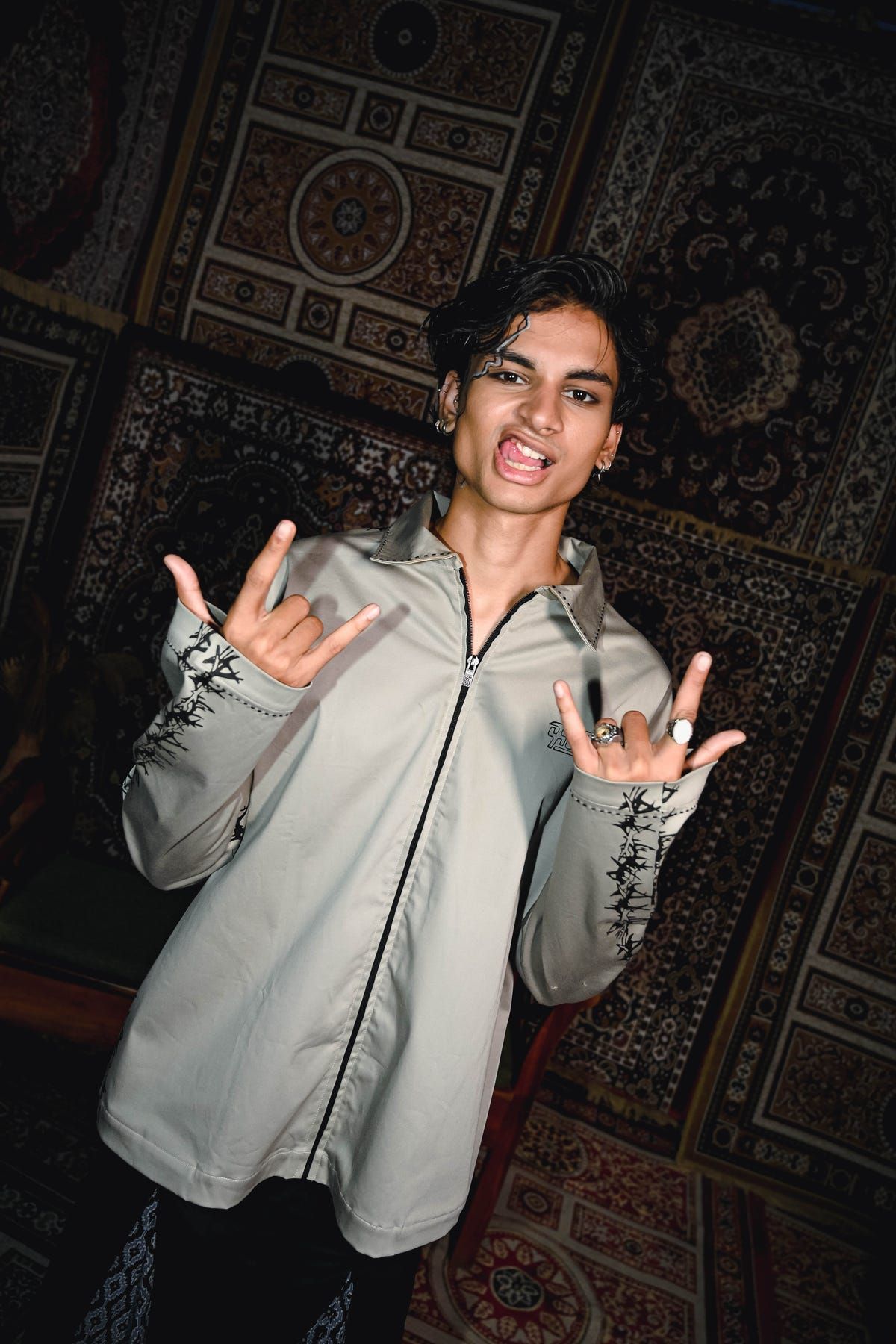 IZORA JACKET: WOLF [UNISEX] - image 3