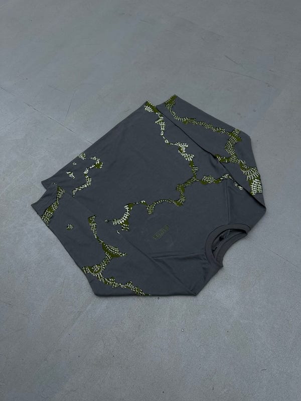 Farda — CHASM SWEATSHIRT