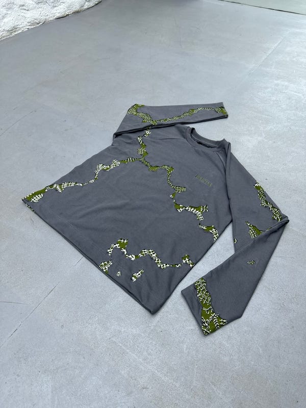 Farda — CHASM SWEATSHIRT
