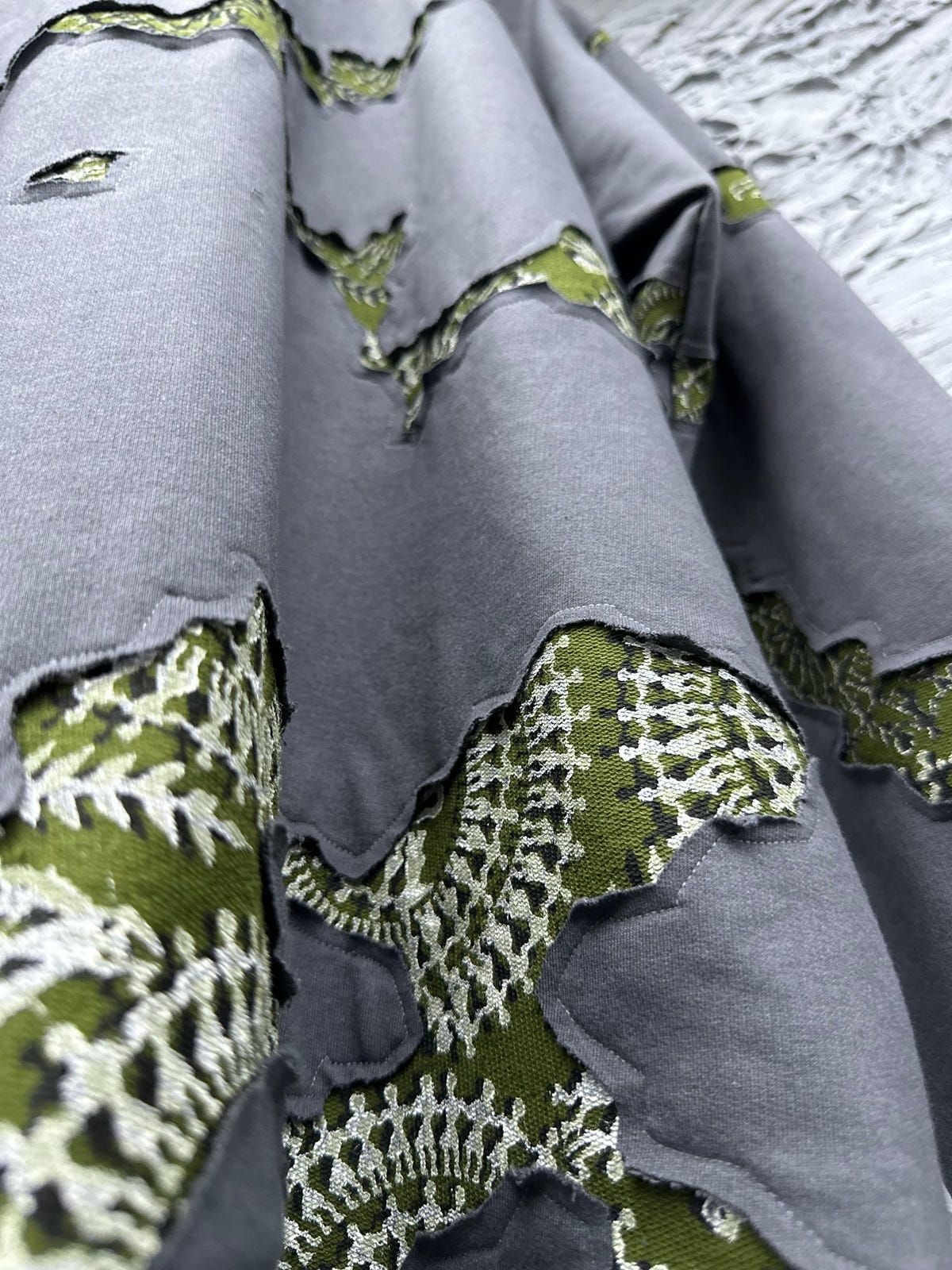 CHASM SWEATSHIRT - image 5
