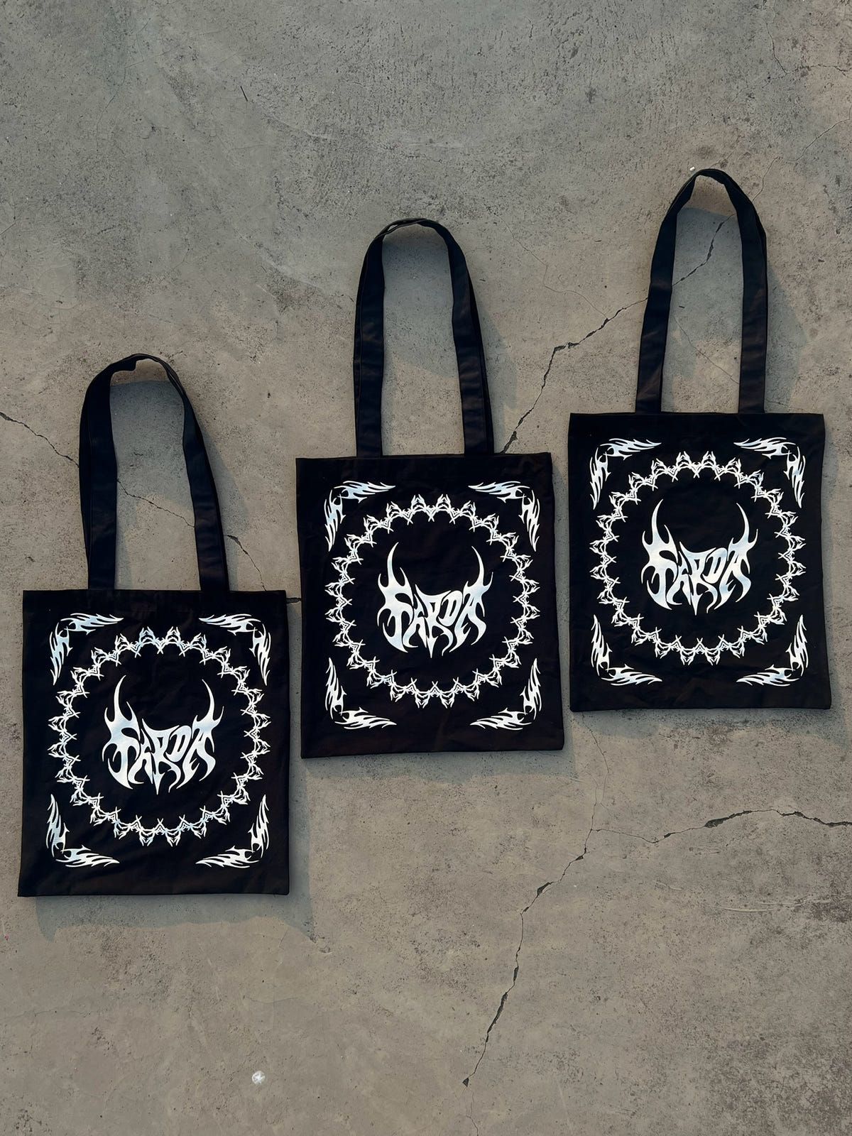 NEO TRIBAL TOTE BAGS - image 5