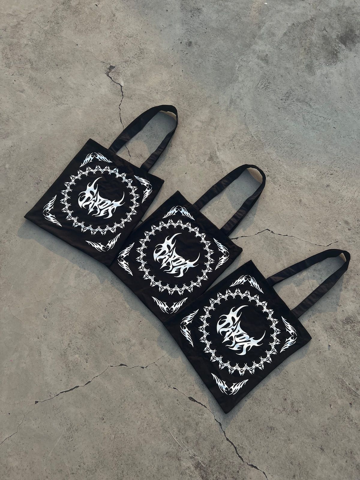 NEO TRIBAL TOTE BAGS - image 6
