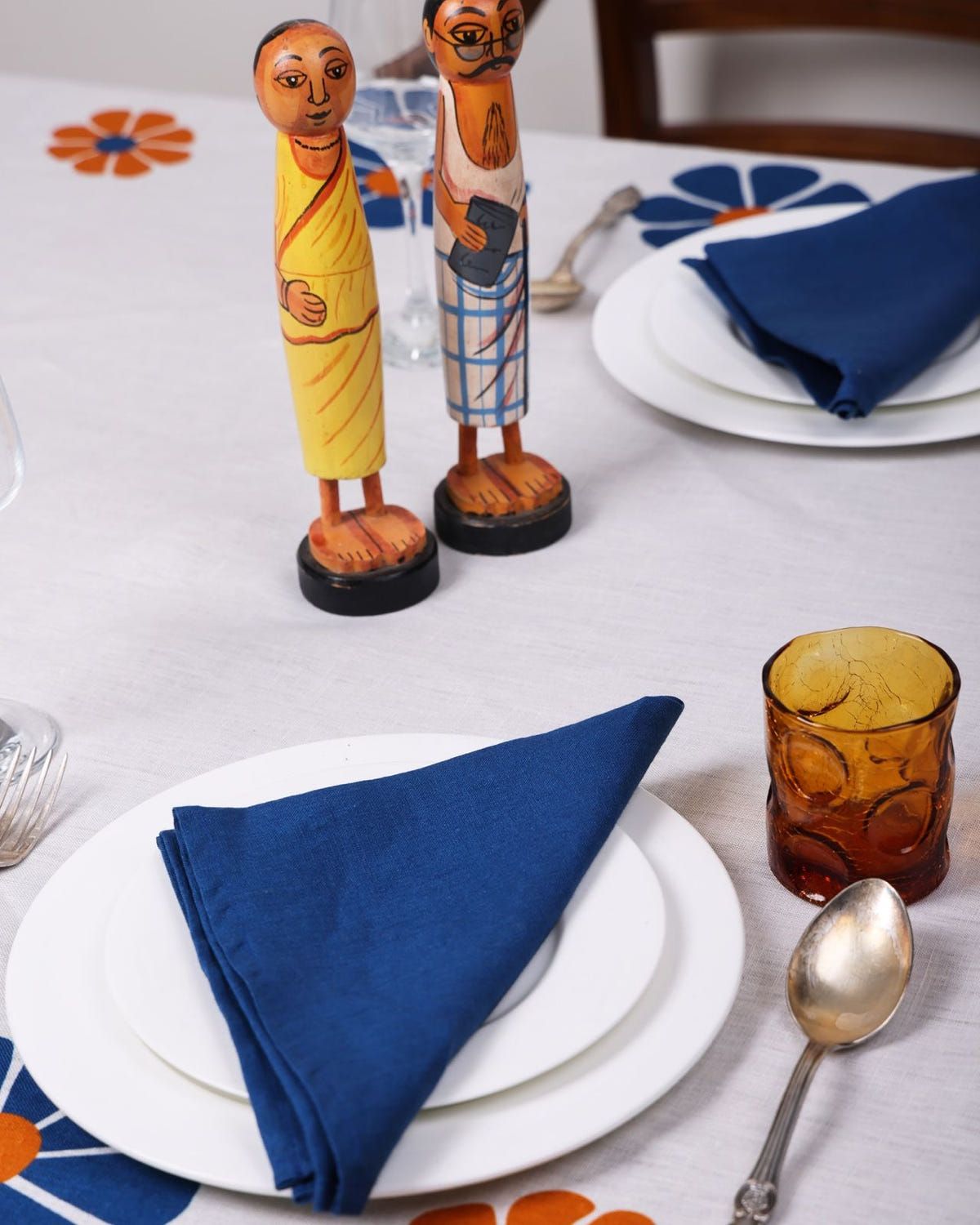 Daisy Printed Tablecloth - Off White - image 4
