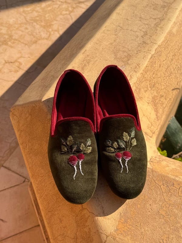 Harago — Radish Velvet Slippers