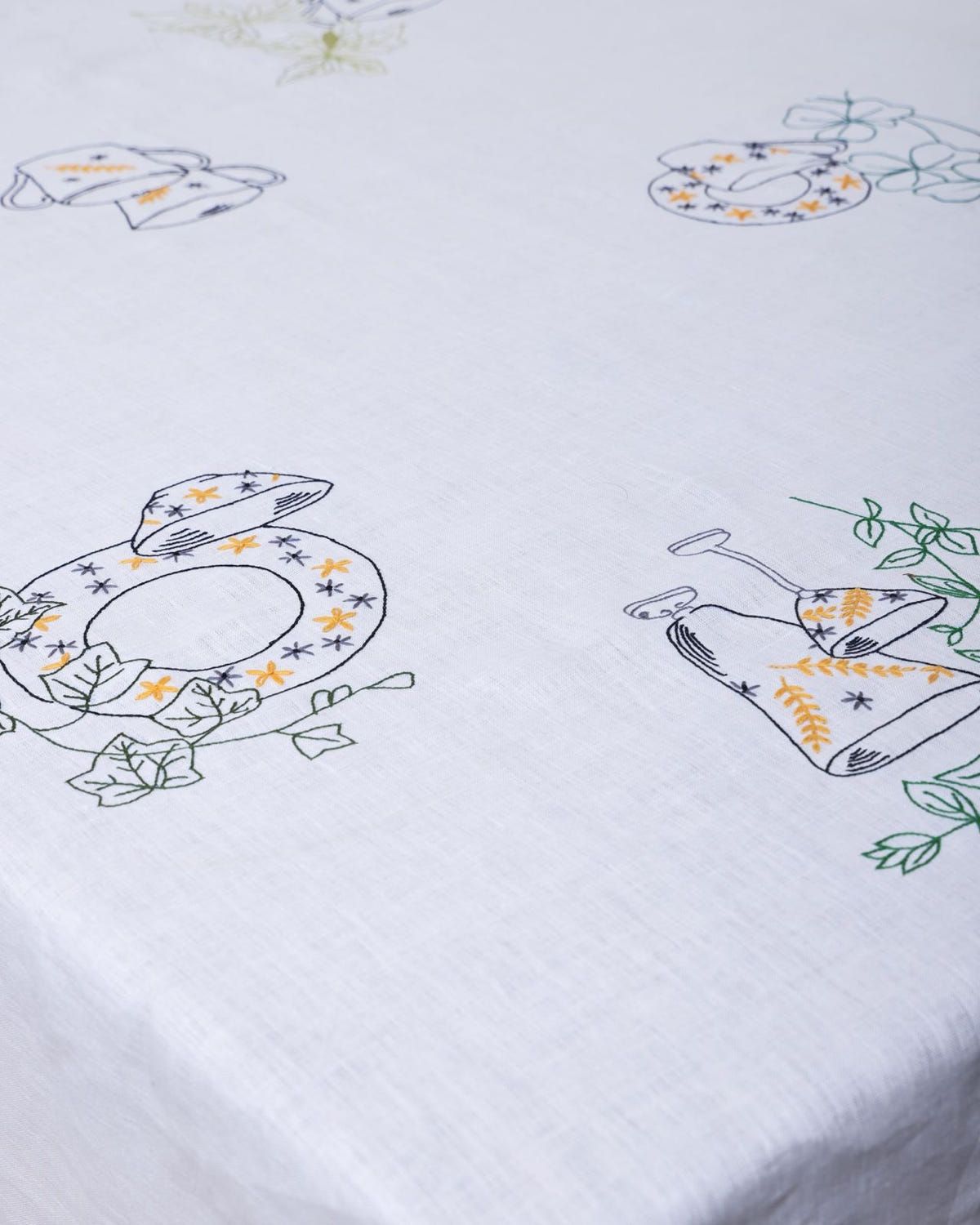 Vintage Embroidered Tablecloth - image 2