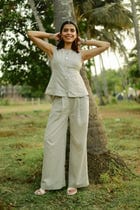 Dusty Beige Tie-up Linen Set view 8