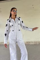 Black Stripe Floral Set view 12