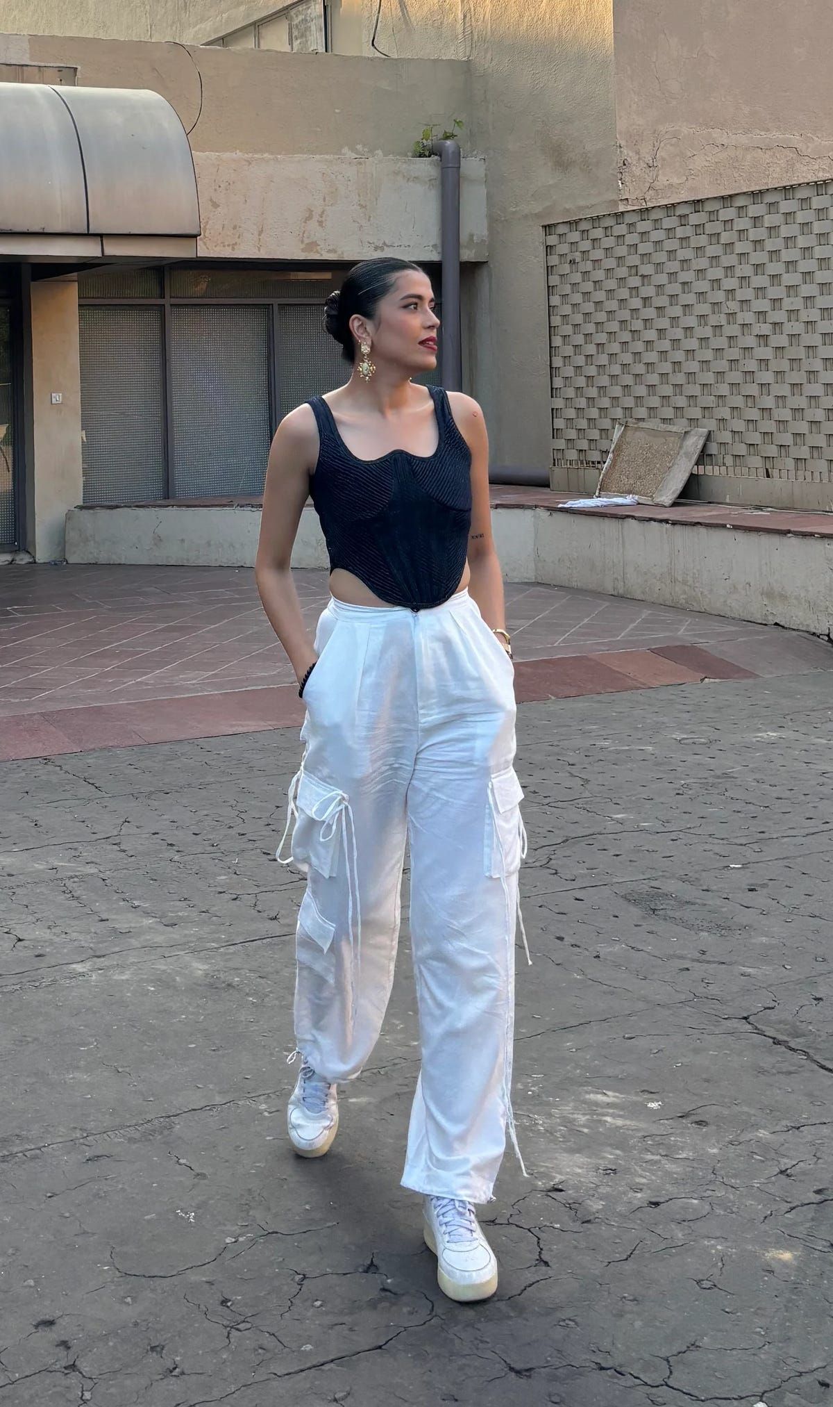 Off White Linen Cargo Strings Pants - image 6