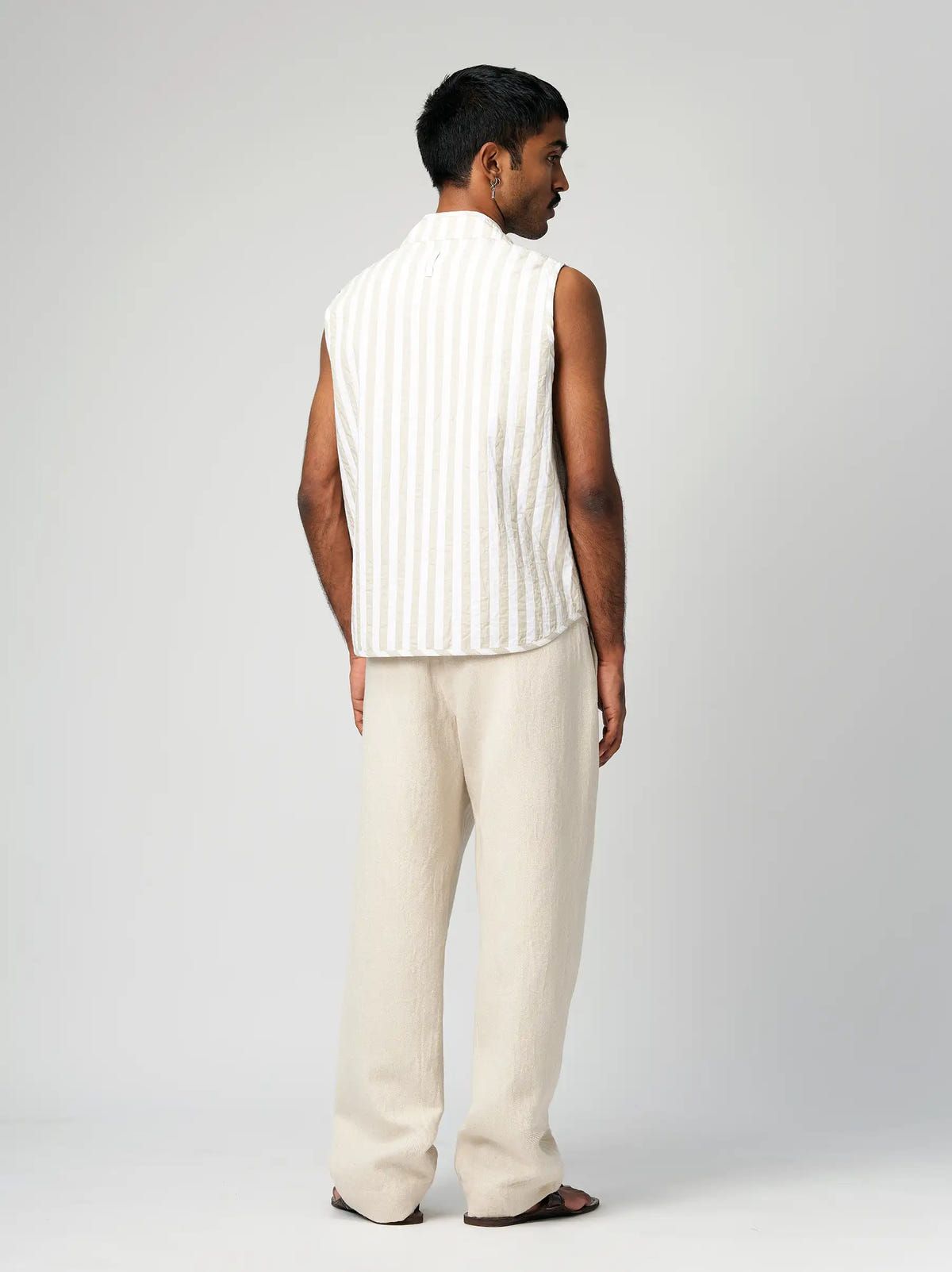 IT.025.16.143 VEST - image 4
