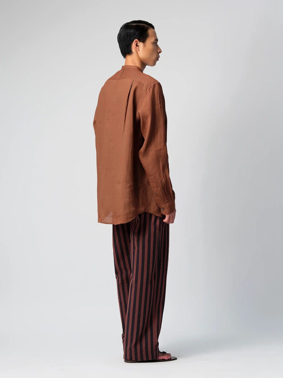 IT.025.16.157 PLEATED BAND COLLAR SHIRT - image 2