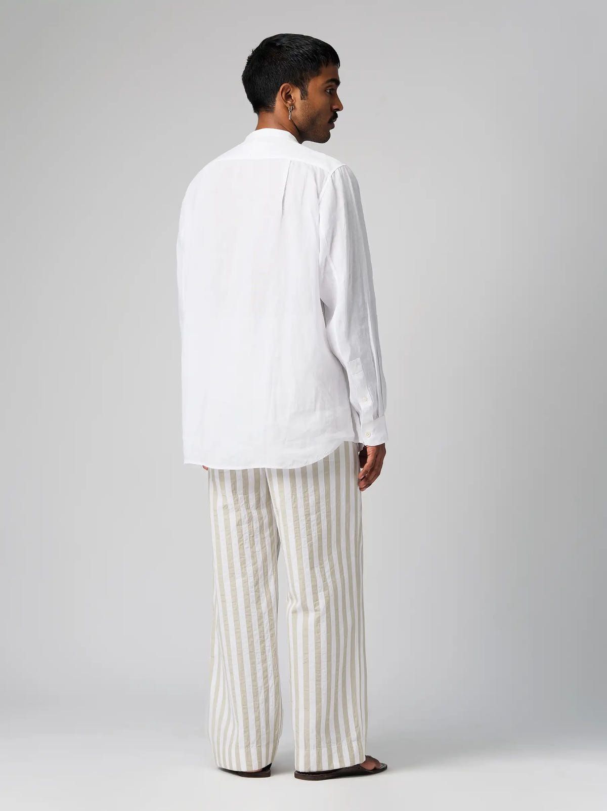 IT.025.16.157 PLEATED BAND COLLAR SHIRT - image 4