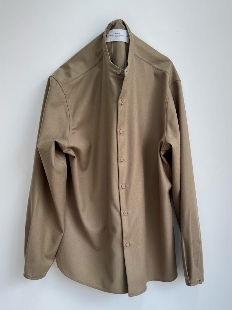 IT.EXC.25.60 BAND COLLAR SHIRT