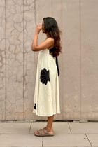 Neerja Dress view 3